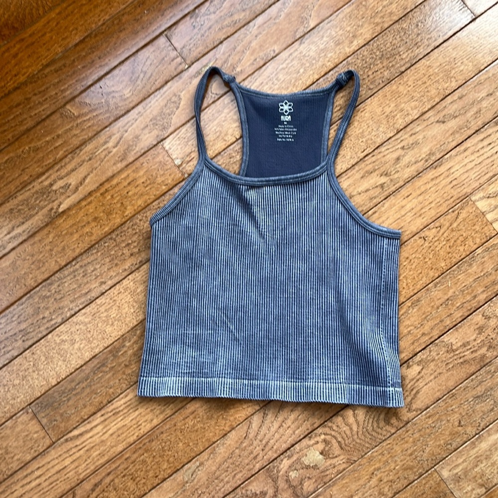 BNWOT Aura racerback tank
